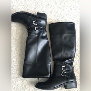 AZ Denver black boots